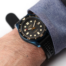Carica l'immagine nel visualizzatore di Gallery, Special offer 40mm SLA025 homage NH35A movt Steel PVD blue