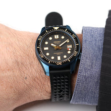 Carica l'immagine nel visualizzatore di Gallery, Special offer 40mm SLA025 homage NH35A movt Steel PVD blue