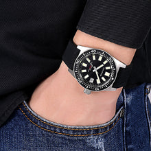 Load image into Gallery viewer, 62Mas Homage NH35A Waffle Strap Vintage Watch Black Dial