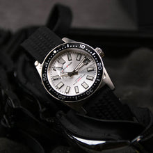 Load image into Gallery viewer, Silver Dial 62Mas Homage NH35A  Waffle Strap Vintage Watch