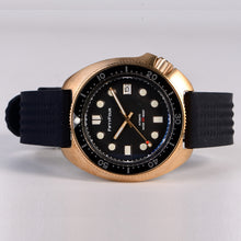 Carica l'immagine nel visualizzatore di Gallery, Bronze Turtle 6105 Homage Black Dial NH35A 300M Water Resistant