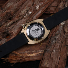 Carica l'immagine nel visualizzatore di Gallery, Bronze Turtle 6105 Homage Green Dial NH35A 300M Water Resistant