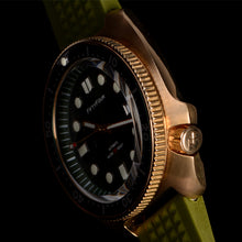 Carica l'immagine nel visualizzatore di Gallery, Bronze Turtle 6105 Homage Green Dial NH35A 300M Water Resistant