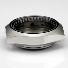 Carica l'immagine nel visualizzatore di Gallery, Valjoux 7750 watch case 42.5MM 316L stainless steel chronograph Omega Mark II