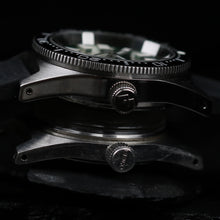 Carica l'immagine nel visualizzatore di Gallery, FIFTYFOUR 62mas Sunray Green dial NH35A