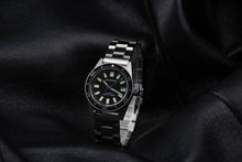 Load image into Gallery viewer, FIFTYFOUR 6217 Homage Solid Stainless Steel Band