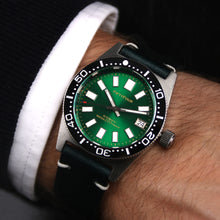 Carica l'immagine nel visualizzatore di Gallery, FIFTYFOUR 62mas Sunray Green dial NH35A