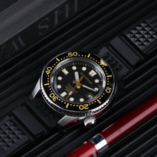 Carica l'immagine nel visualizzatore di Gallery, MM300 Homage Gold dial ST2130 Movt Waffle Strap