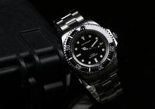 Carica l'immagine nel visualizzatore di Gallery, 1000meter Water Resisstant Diver Watch Black Dial Rolex Homage 116600