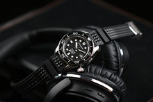 Load image into Gallery viewer, Seagull ST2130 44mm SBDX001 Homage Black Divemaster Automatic MM300 Marinemaster
