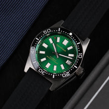 Load image into Gallery viewer, FIFTYFOUR 62mas Sunray Green dial NH35A
