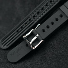 Load image into Gallery viewer, SLA025 Homage Titanium Grade 5 Solid endpiece 19mm waffle strap seahunter dial
