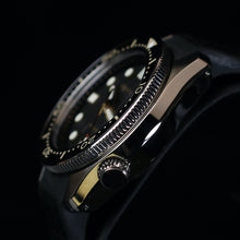 Carica l&#39;immagine nel visualizzatore di Gallery, SLA025 Homage Titanium Grade 5 Solid endpiece 19mm waffle strap Gold dial
